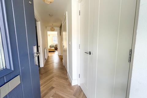 28 Augusta Drive, Hockley, SS5 4FY