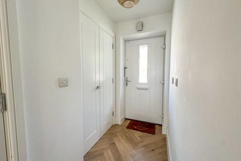 28 Augusta Drive, Hockley, SS5 4FY