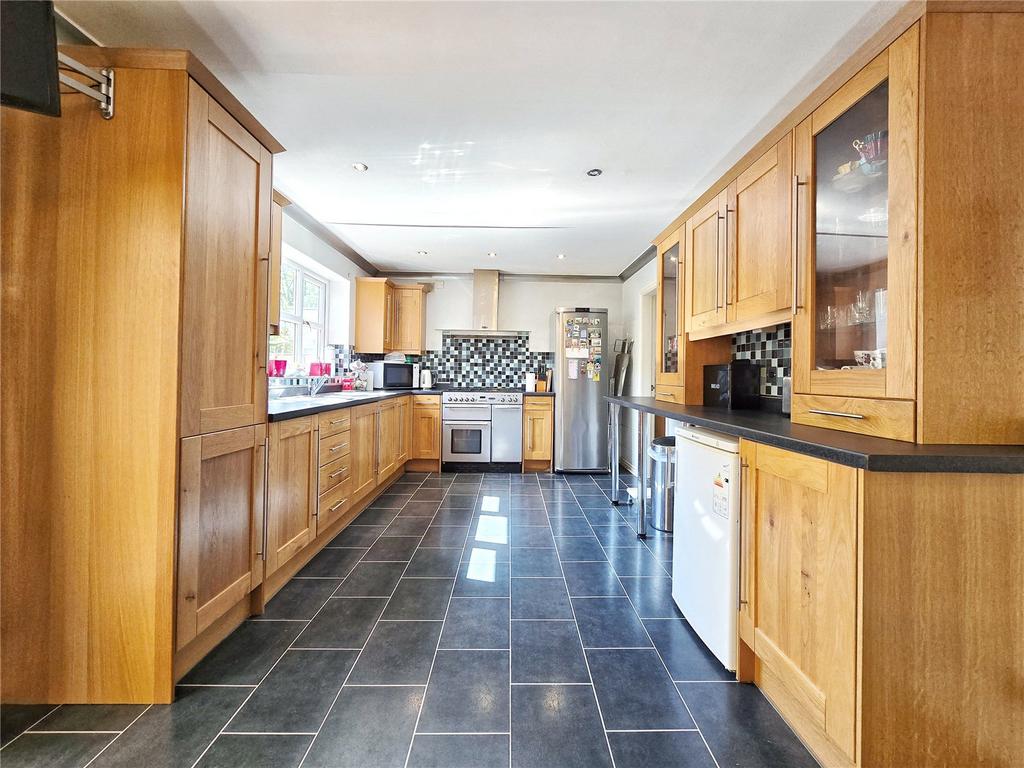 Fitted Kitchen
