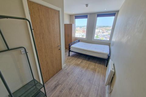 Studio to rent, Campbell House, 201 Sunbridge Road, Bradford, West Yorkshire, BD1