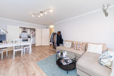 18 Fuller Close, London, E2 6DX