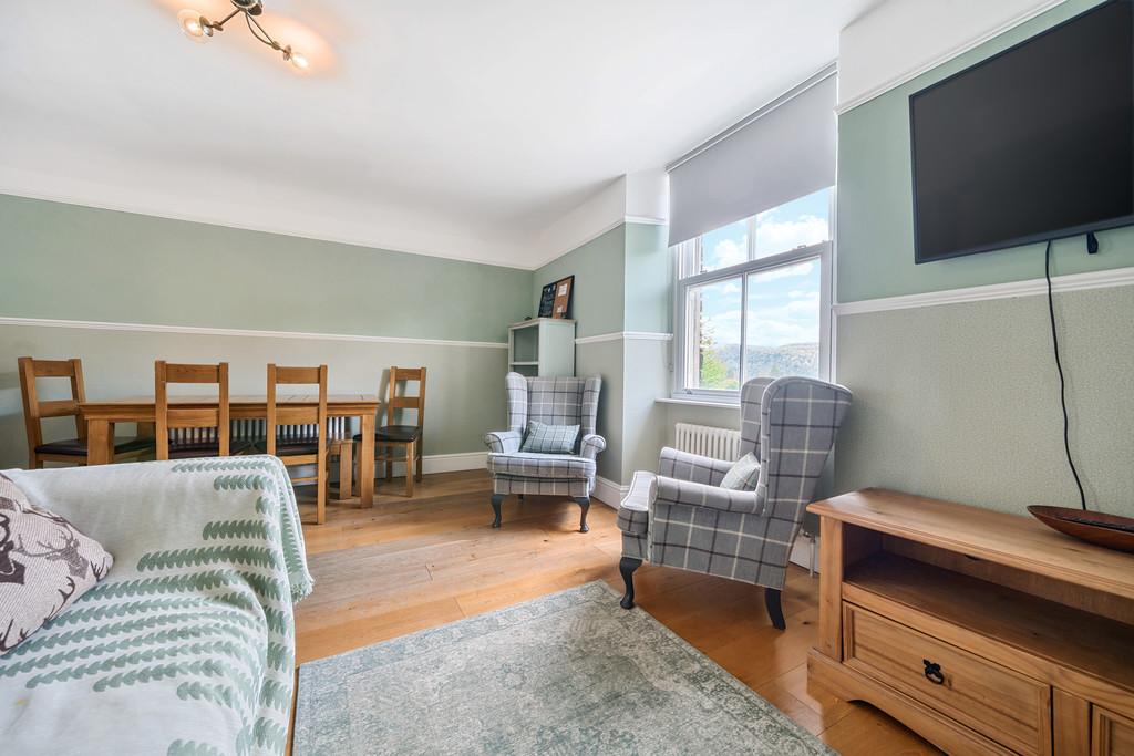 Living/Dining Area