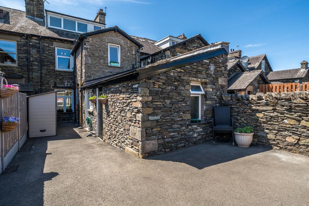 Rear garden/car park
