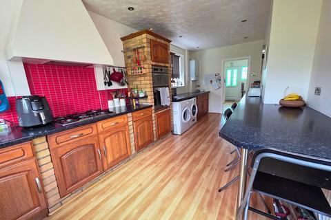 3 bedroom semi-detached house for sale, Wardcliffe Road, Weymouth