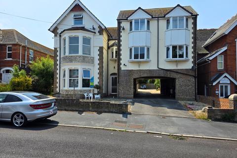 Glendinning Avenue, Weymouth