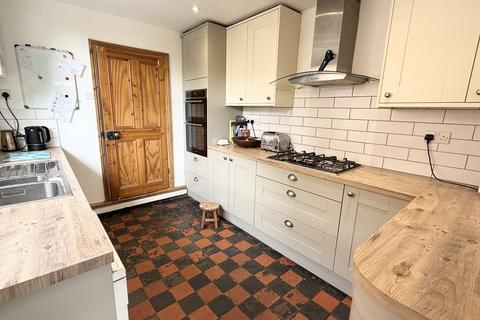 4 bedroom townhouse for sale, Banbury Road, Brackley