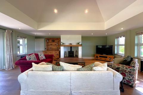 4 bedroom detached house for sale, Station Road, Brampton