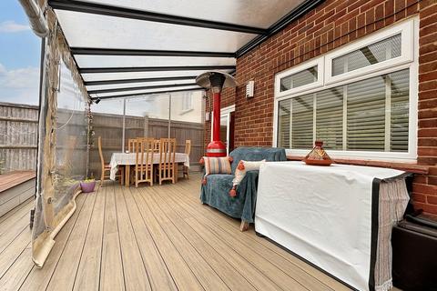 14 Whitefield Avenue, Purley, CR8 4BG