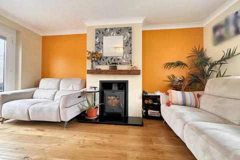 14 Whitefield Avenue, Purley, CR8 4BG