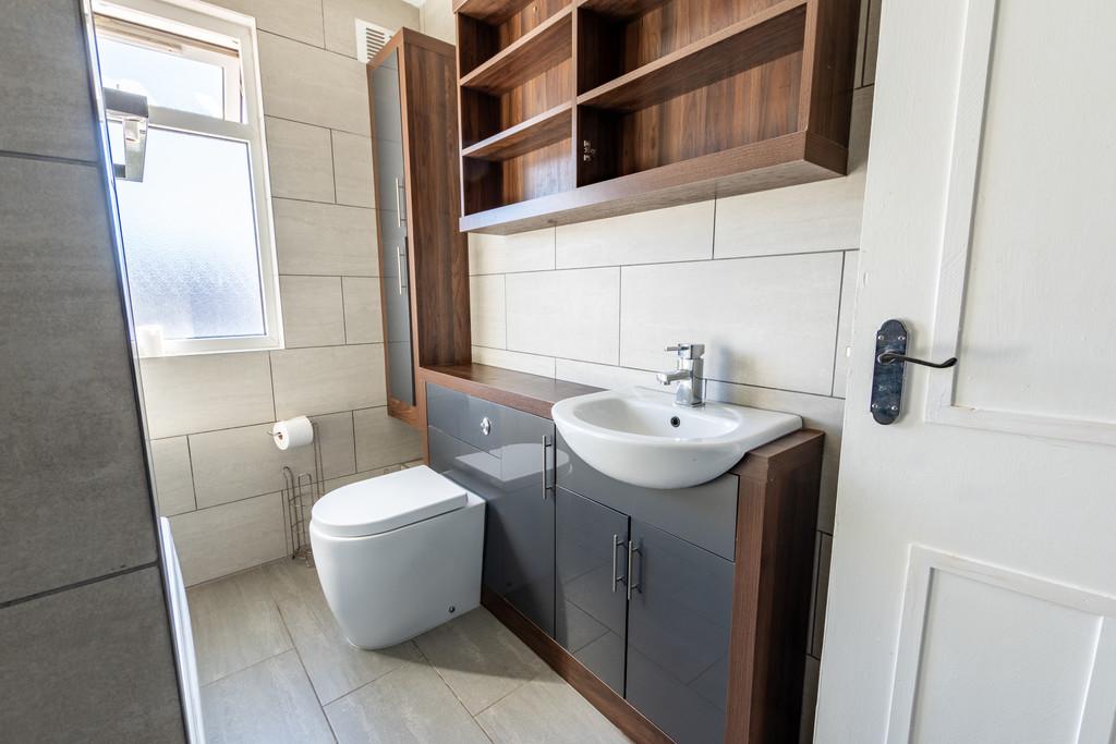 Bathroom 1 B