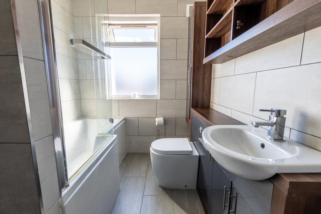 Bathroom 1 C