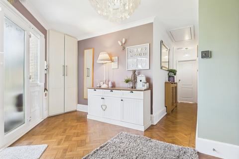 6 Oak Rise, Coleshill, Birmingham, B46 3NJ