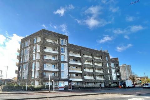 2 bedroom apartment for sale, Rainham Road North, Dagenham