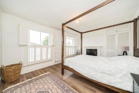 4 Reynolds Place, London, SE3 8SX