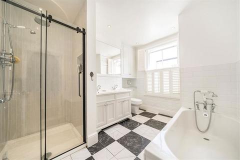 4 Reynolds Place, London, SE3 8SX