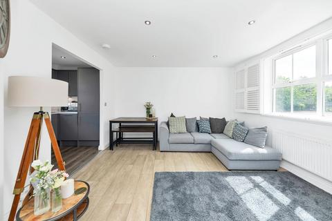 2 bedroom apartment for sale, Woodcock Road, Royston SG8