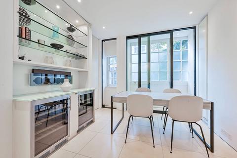 24 Hesper Mews, London, SW5 0HH