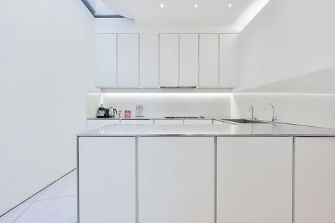 24 Hesper Mews, London, SW5 0HH
