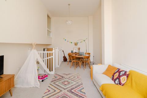 3 bedroom maisonette for sale, Muller House, Bristol BS7