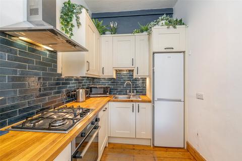 313/6 Easter Road, Edinburgh, EH6 8LH