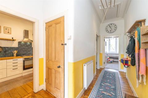 313/6 Easter Road, Edinburgh, EH6 8LH