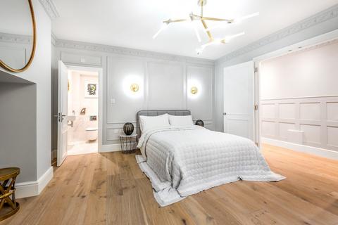 2 bedroom terraced house for sale, Queens Gardens, Bayswater, London, W2