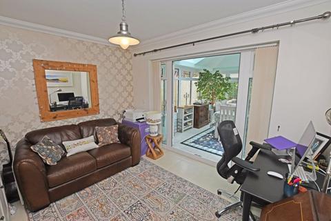4 bedroom detached house for sale, Upper Chimes, Maidstone