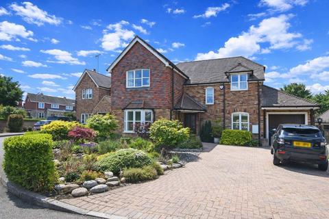 4 bedroom detached house for sale, Upper Chimes, Maidstone