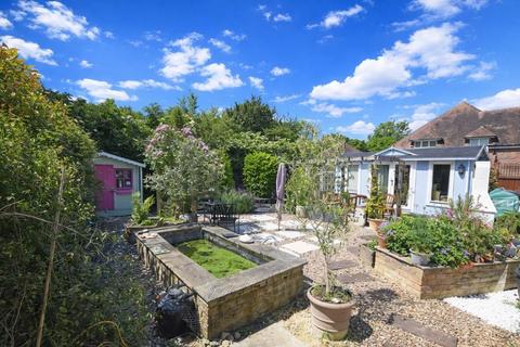 4 bedroom detached house for sale, Upper Chimes, Maidstone