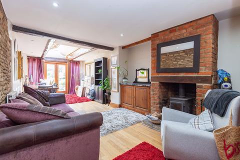2 bedroom terraced house for sale, Broad Street, Bampton OX18