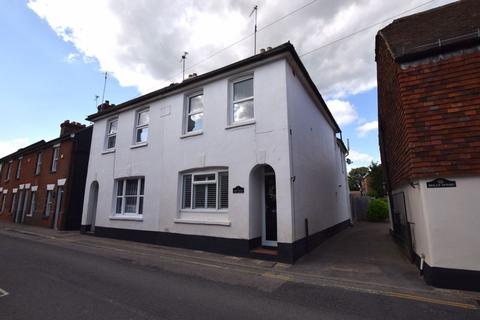 2 bedroom semi-detached house to rent, The Street, Maidstone