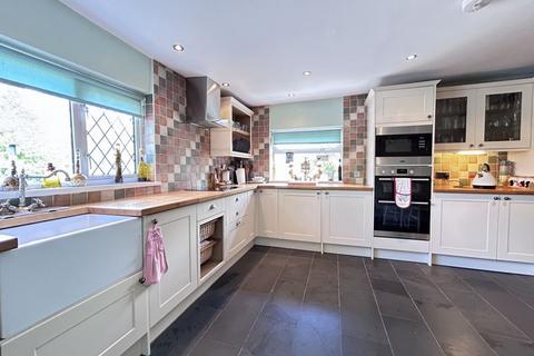 4 bedroom detached house for sale, Coalbrook Vale, Ebbw Vale
