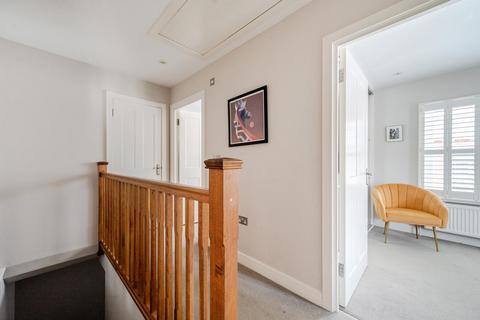 Flat 2, The Old Brew House, 18 Cooper Road, Guildford, GU1 3LY