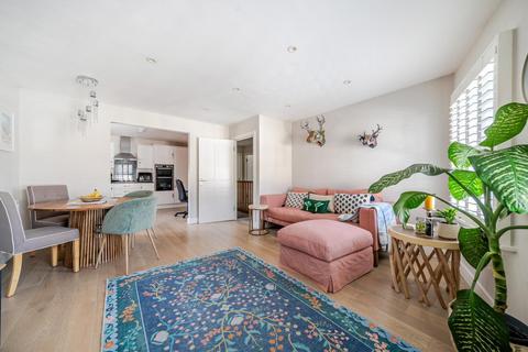 Flat 2, The Old Brew House, 18 Cooper Road, Guildford, GU1 3LY
