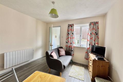 undefined, Hawthorn Way, Threemilestone