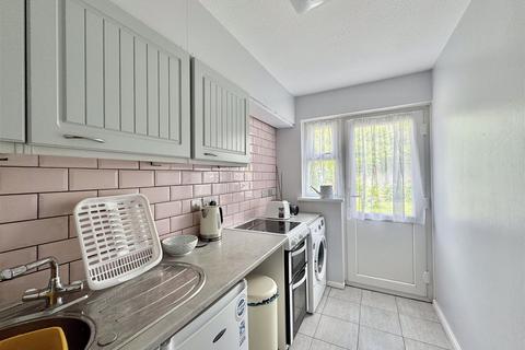 undefined, Hawthorn Way, Threemilestone