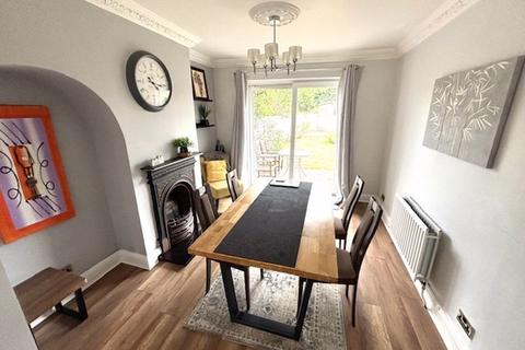 3 bedroom semi-detached house for sale, Edale Road, Great Barr Birmingham B42 2DL