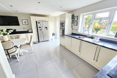 3 Butlers Close, Erdington, Birmingham, B23 5YQ