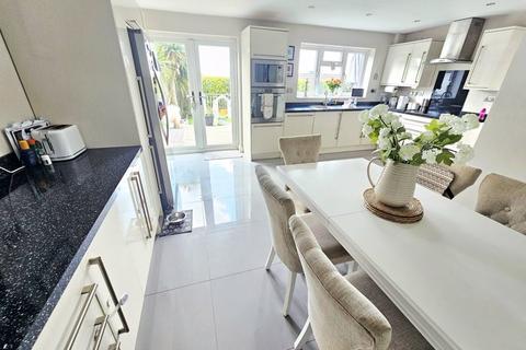 3 Butlers Close, Erdington, Birmingham, B23 5YQ