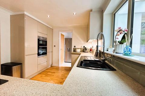 2 Gwendoline Way, Walsall Wood, Walsall, WS9 9RG
