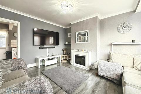 2 bedroom terraced house for sale, Calvert Lane, Hull HU4
