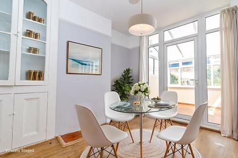 3 bedroom terraced house for sale, Carisbrooke Road, Southsea