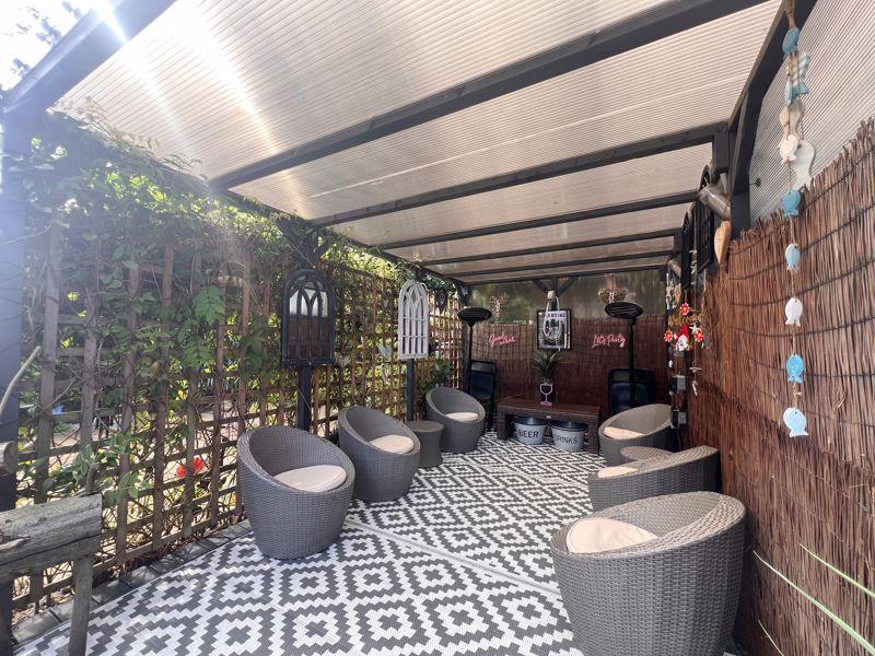 24 - Gazebo