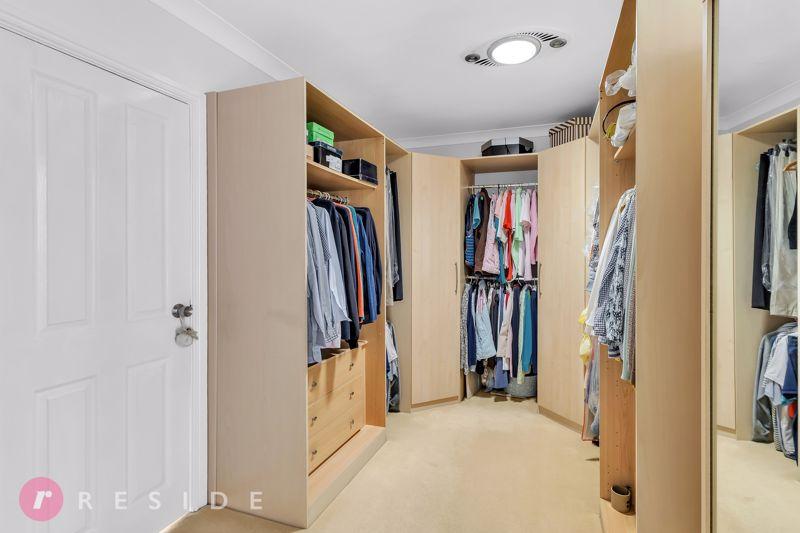 Walk-In Wardrobe
