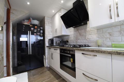 undefined, Elm Park Close, Dunstable