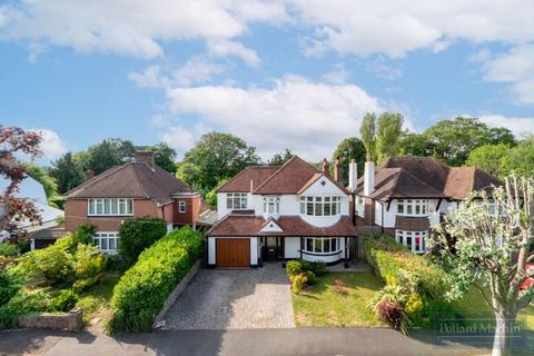 23 Blacksmiths Hill, South Croydon, CR2 9AZ