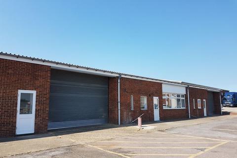 Property to rent - MODERN INDUSTRIAL/TRADE COUNTER UNIT TO BE LET ON ESTABLISHED ESTATE