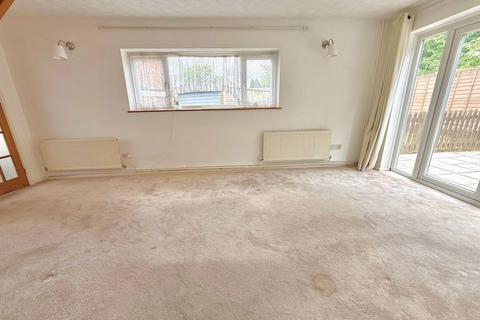 undefined, Jeans Way, Dunstable