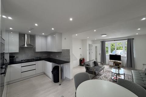 3 bedroom semi-detached house for sale, Denham Close, Uxbridge, UB9