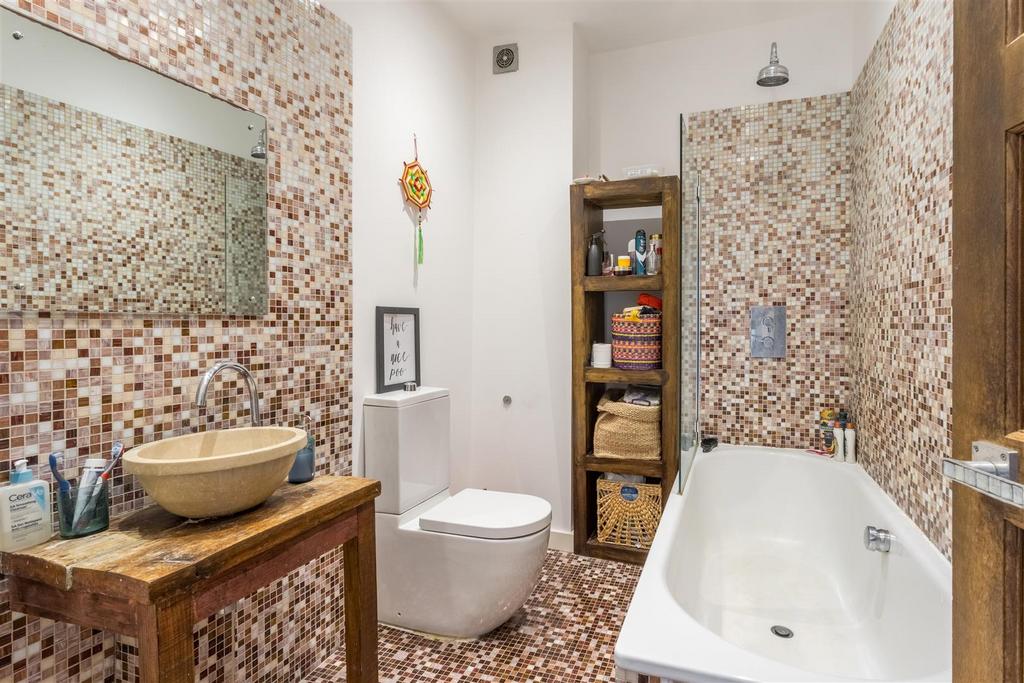 Flat 3, 66 Lansdowne Place-18.jpg